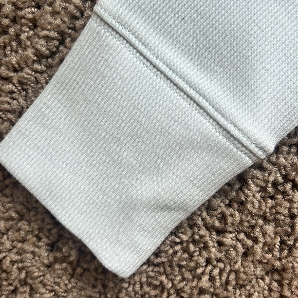 NEW Women’s Henley Bundle size small - Picture 10 of 12